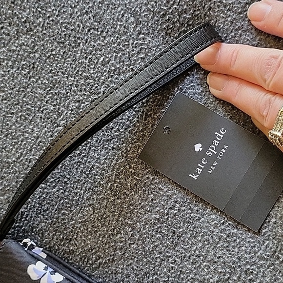 Kate Spade floral double zip nylon & leather large wristlet, NWT... retail $139 - Picture 6 of 9